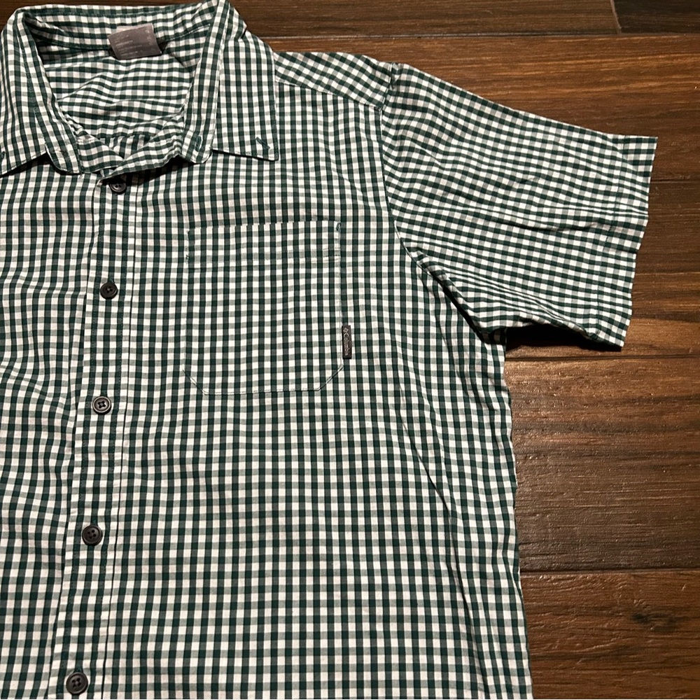 Columbia Men’s Active Fit Button‎ Down Shirt XL Green and White